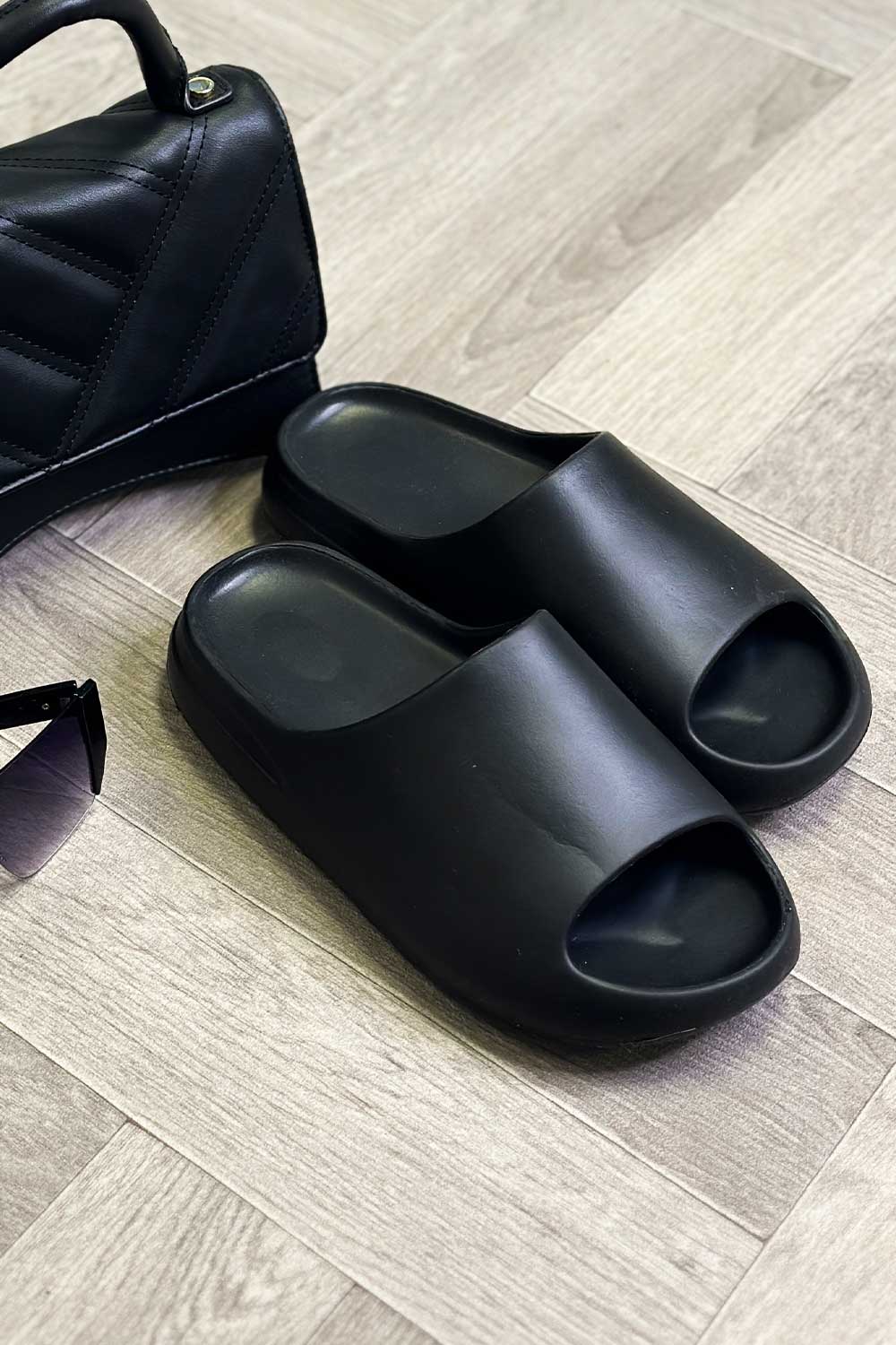 womens yeezy slider sandals uk