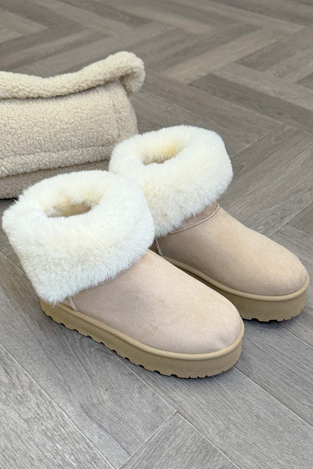 womens ugg platform boots