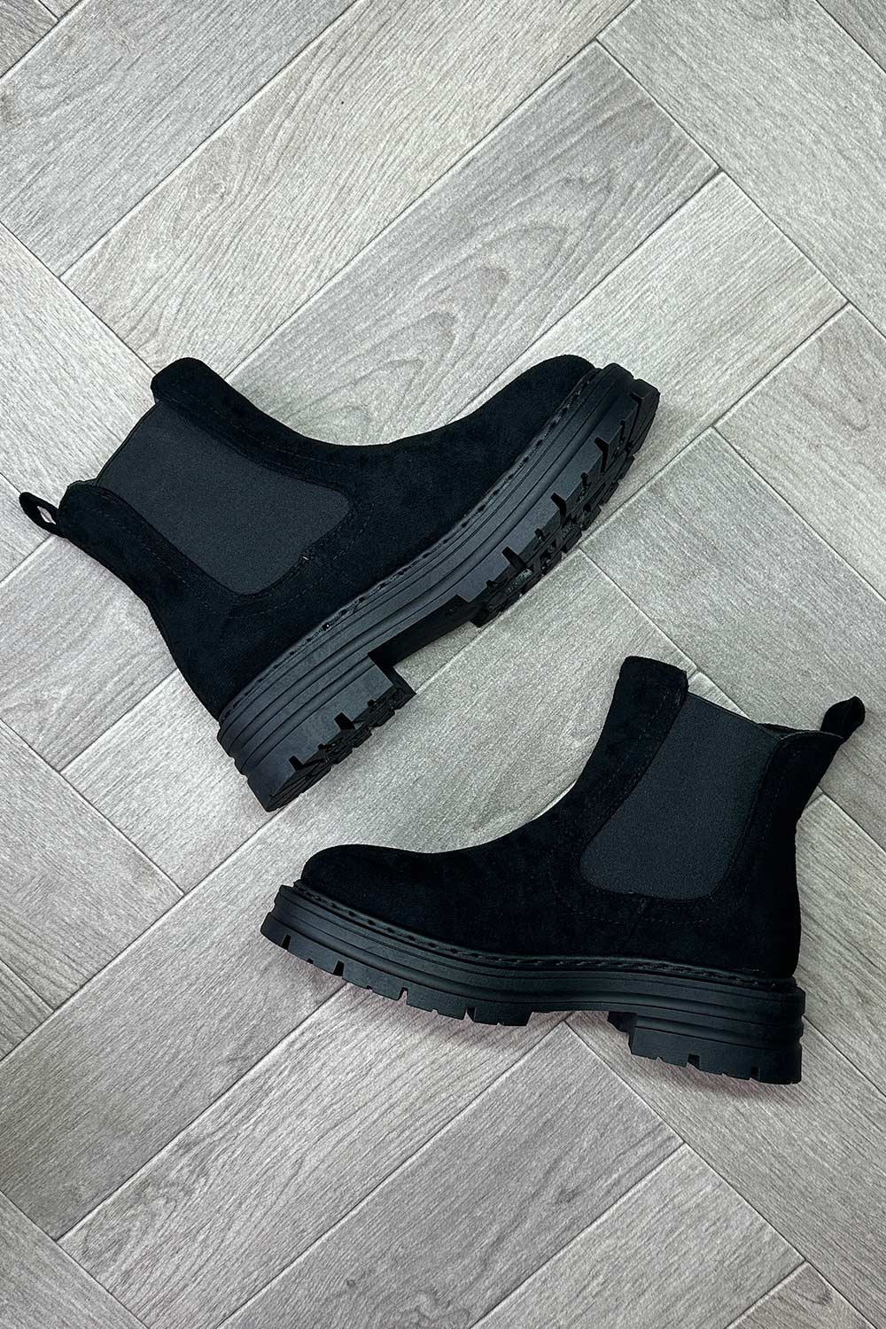 womens suede chelsea ankle boots black