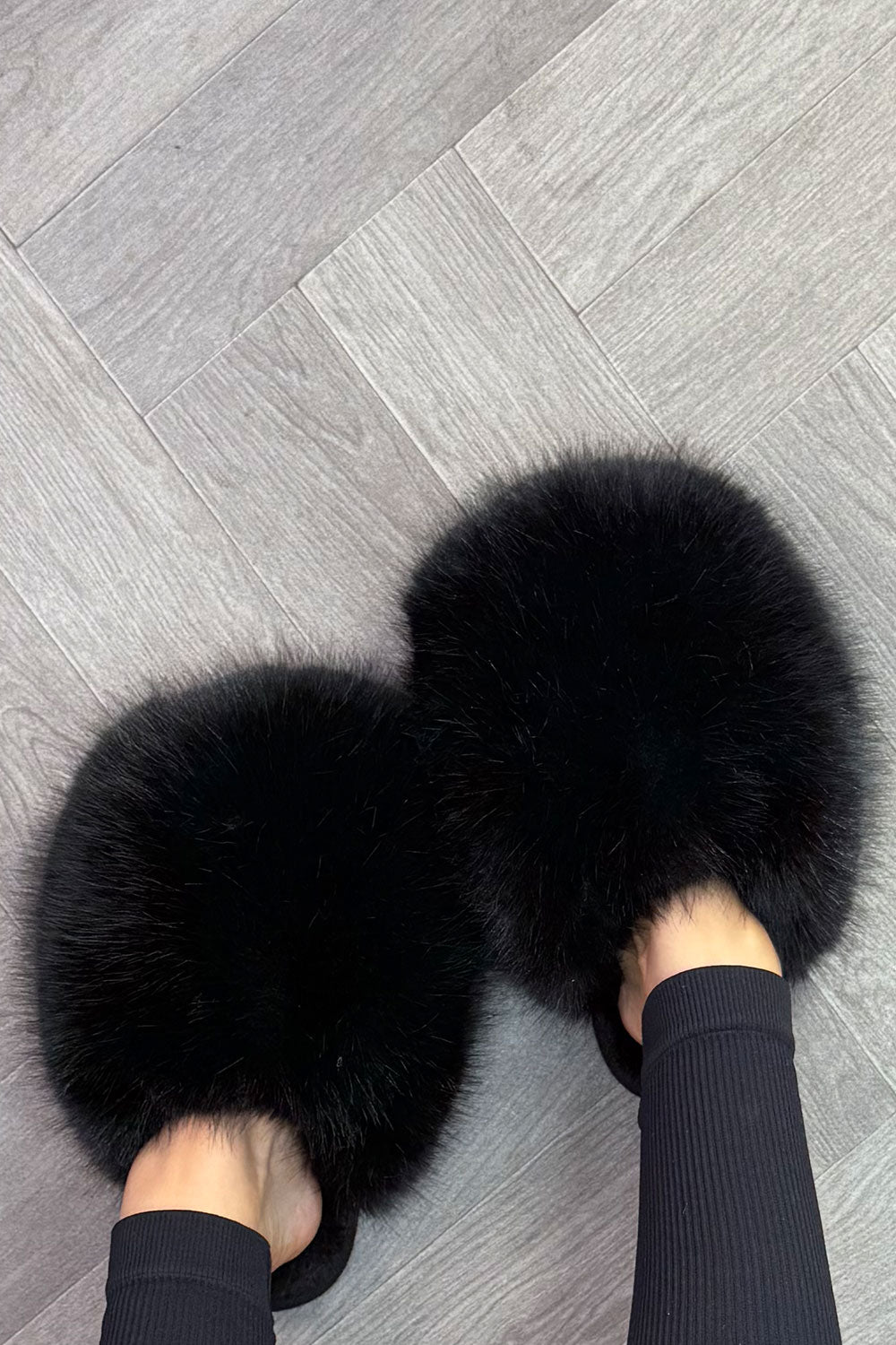black faux fur fluffy slippers styled up
