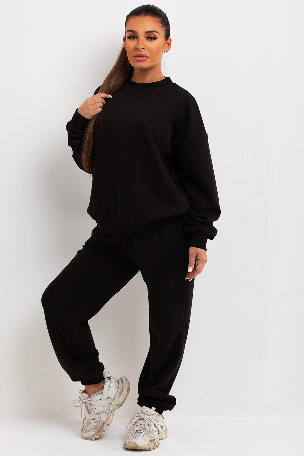 sweatshirt and joggers co ord lounge set tracksuit