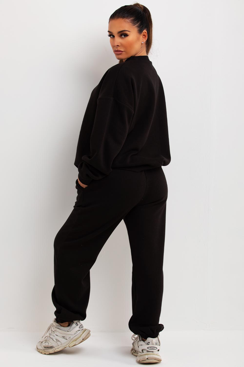 womens black loungewear sweatshirt and joggers set