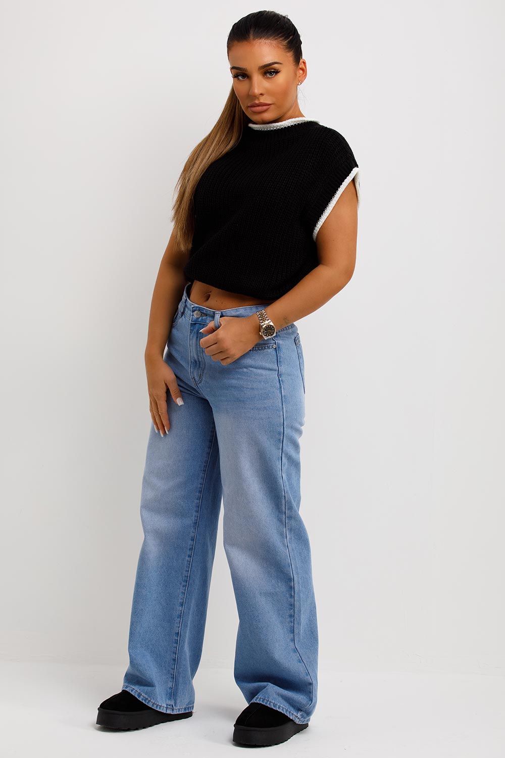 sleeveless crop knitted jumper