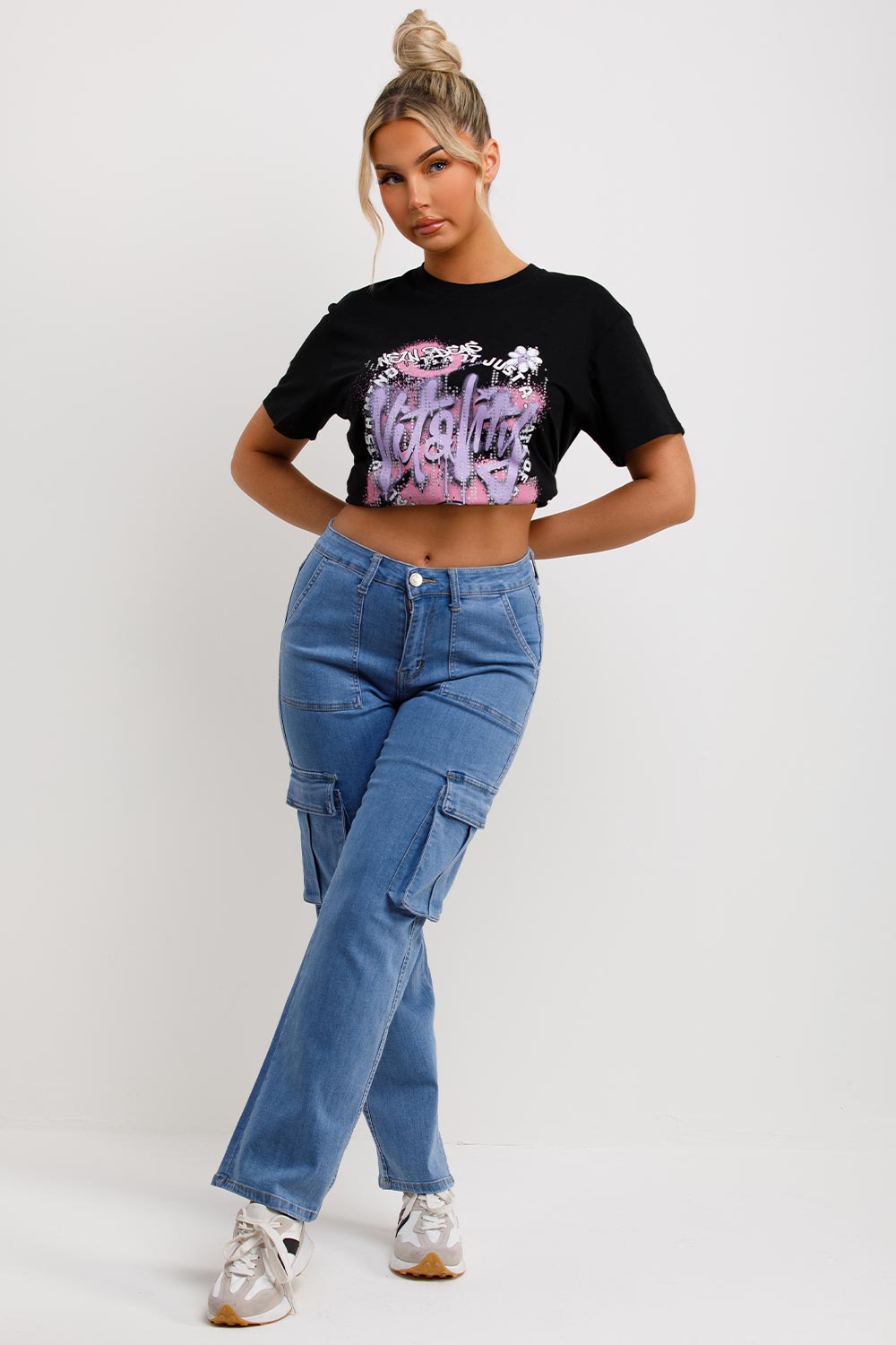 womens low rise cargo jeans with pockets