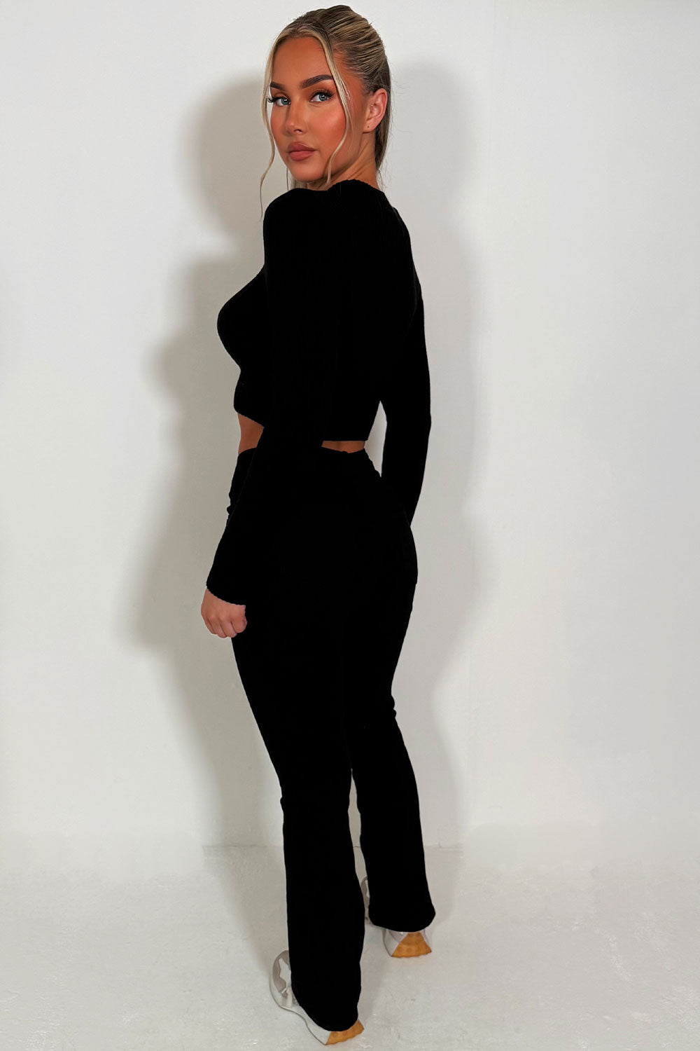 black knitted crop jumper styledup