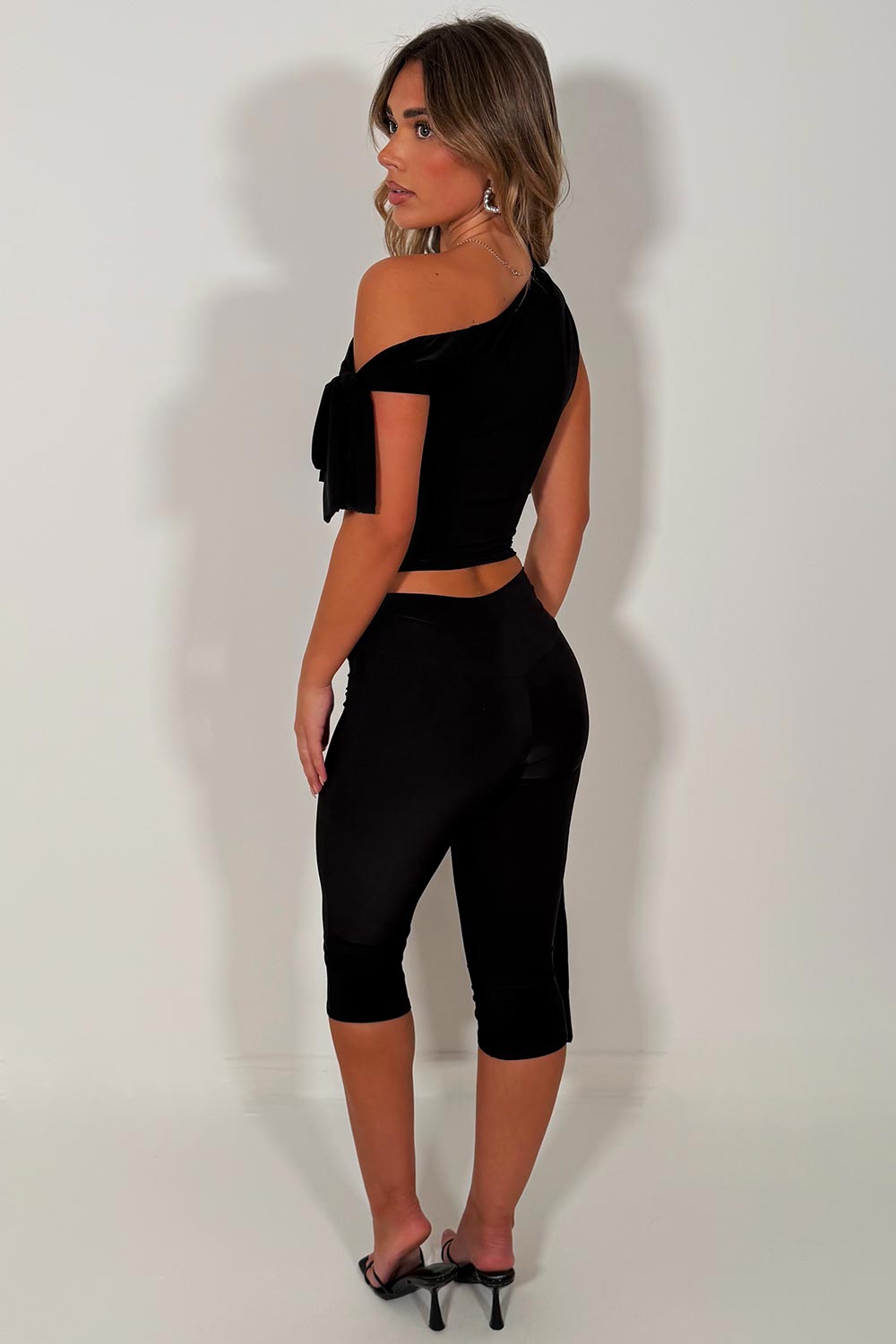 womens crop top and capri pants two piece co ord set styledup