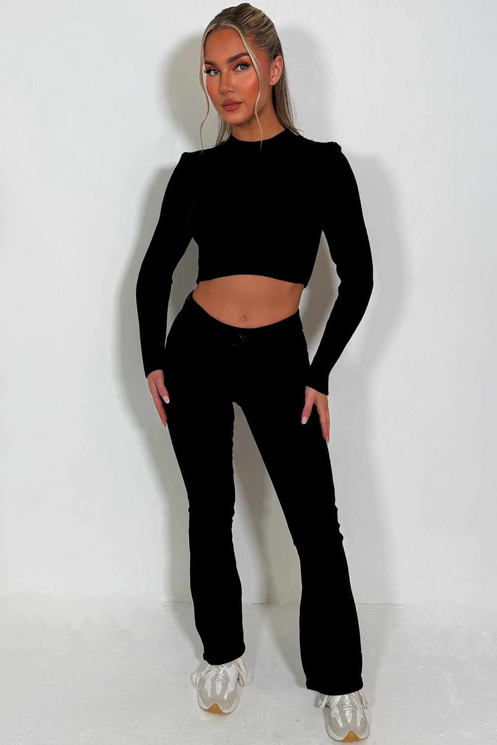 black knitted long sleeve crop jumper with round neck for womens styledup