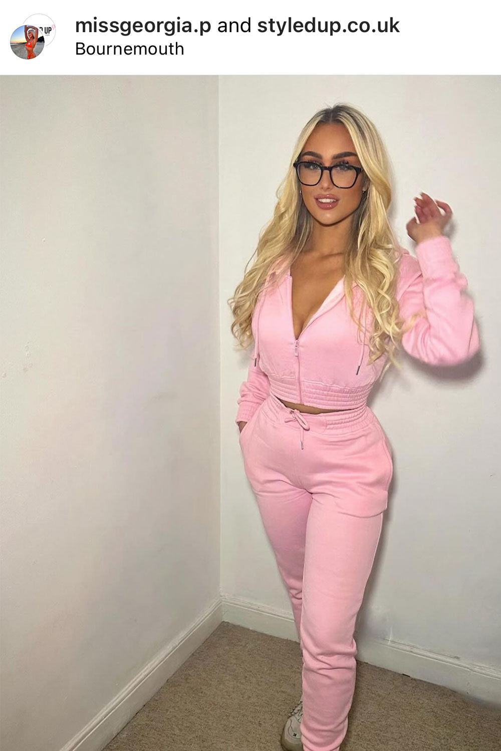 womens zip front crop tracksuit pink