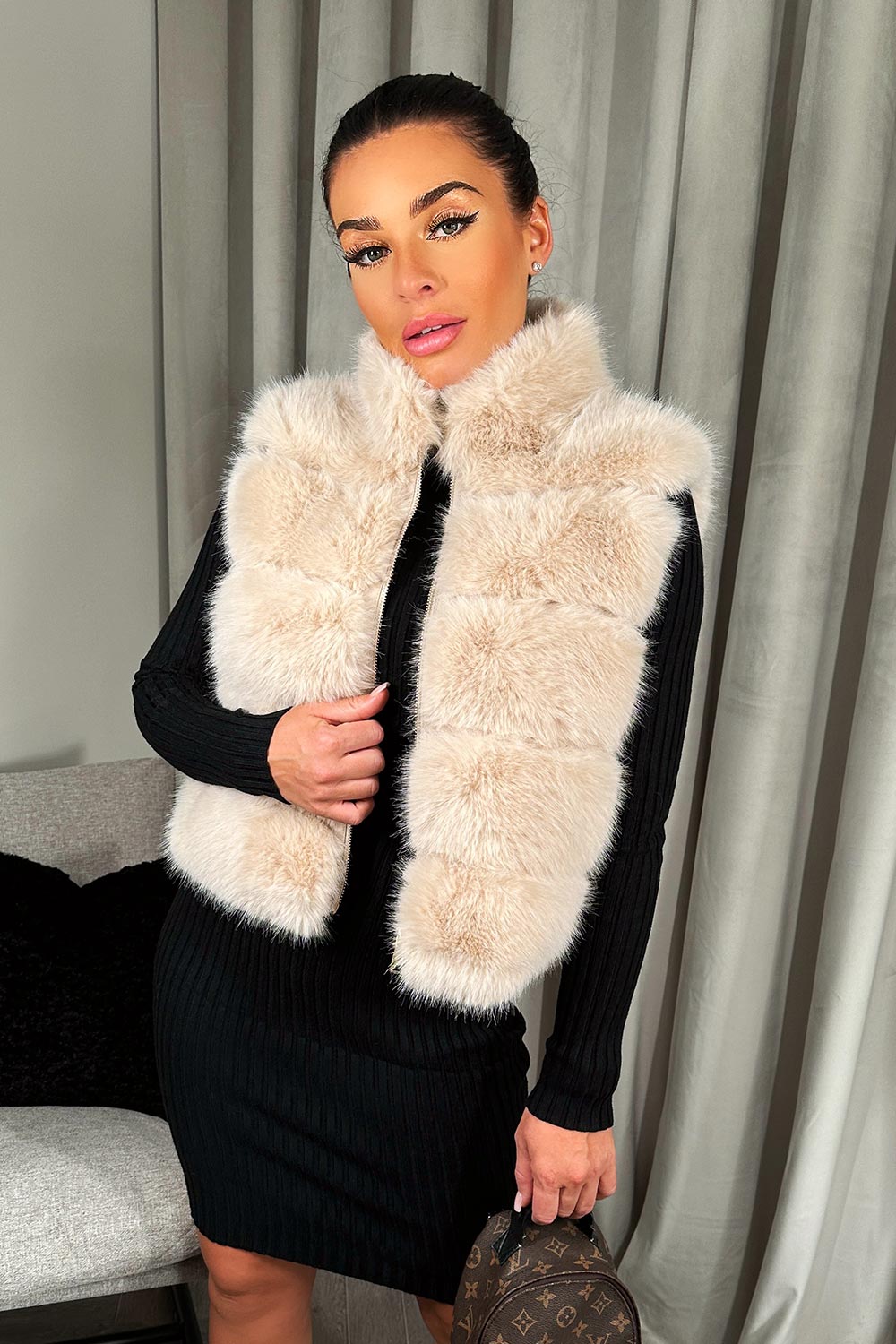 faux fur gilet beige