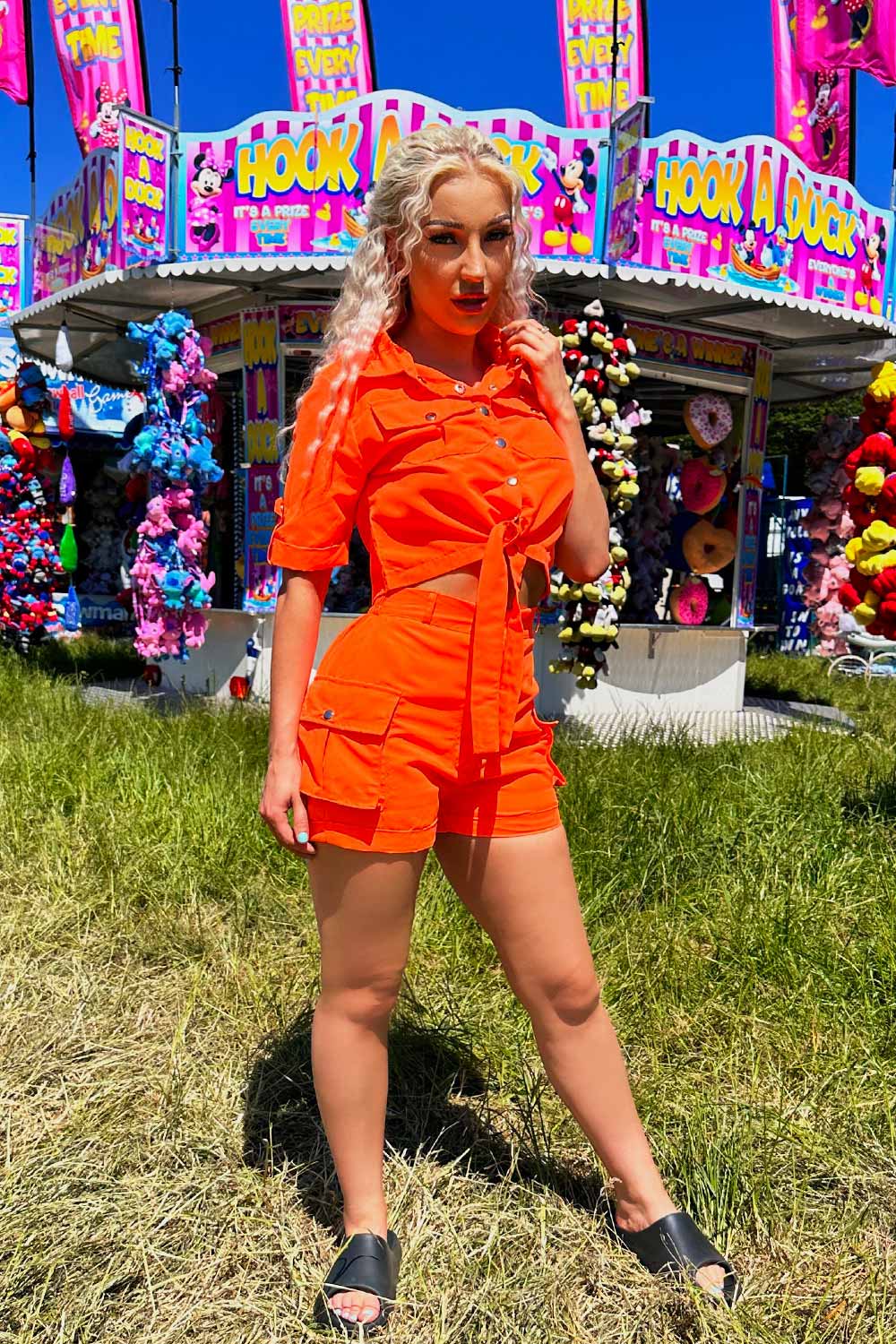 utility pocket shorts and crop top two piece set summer festival outfit