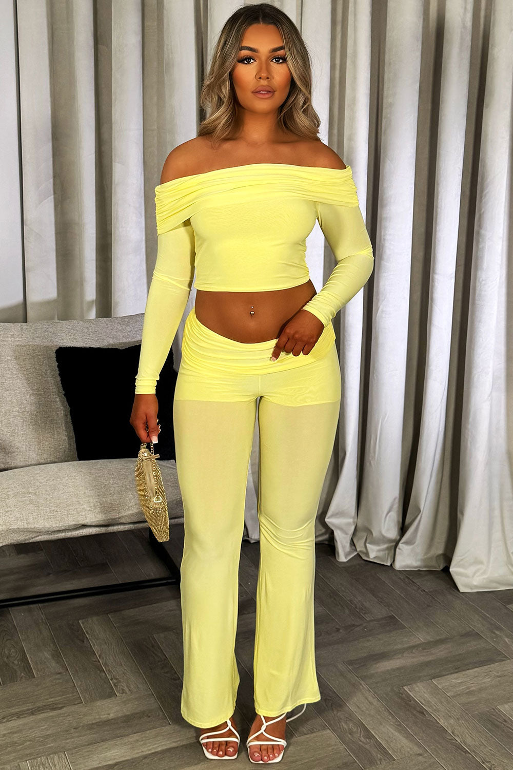skinny flare trousers and off shoulder crop top co ord set going out brunch date night outfit