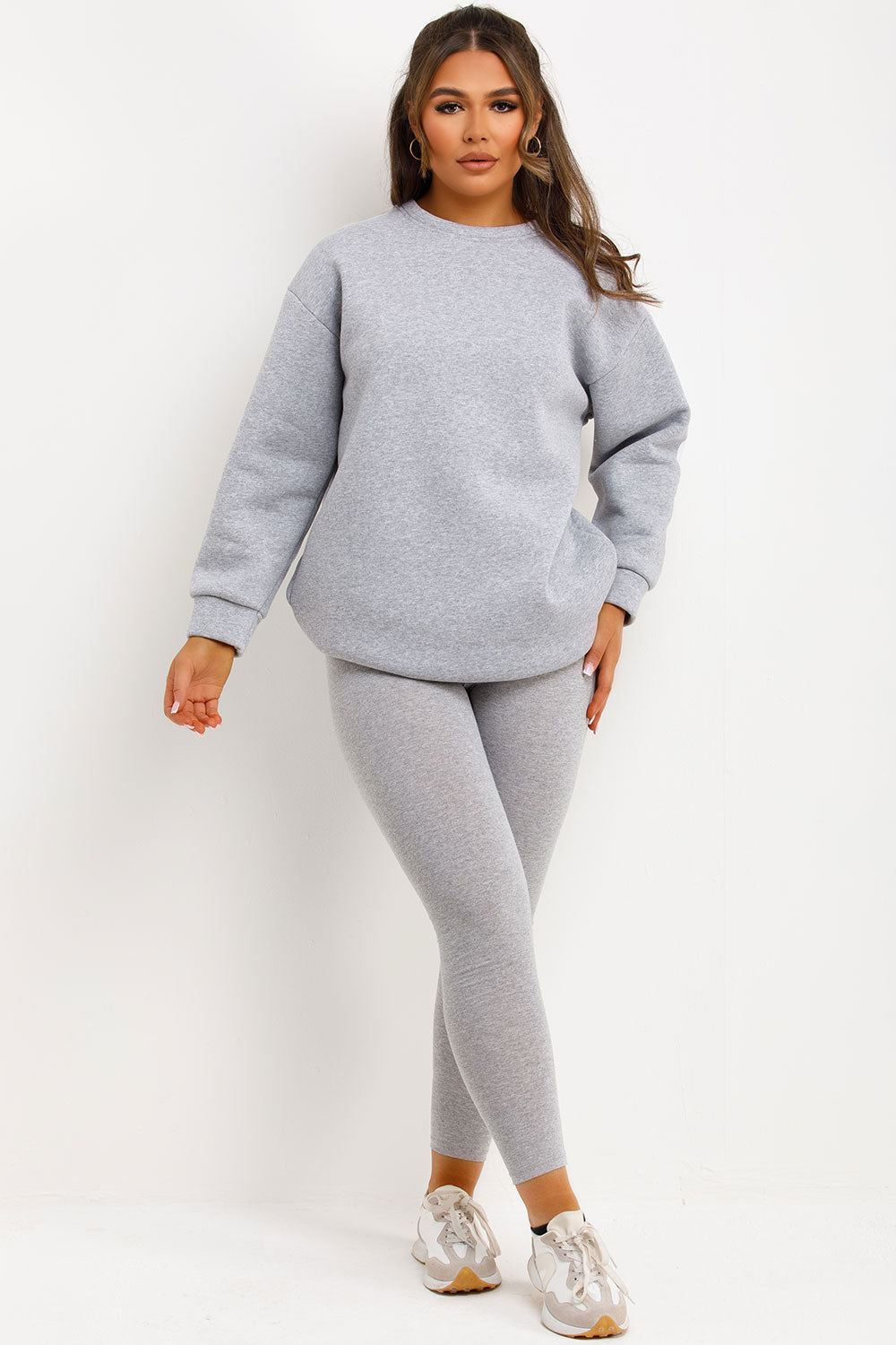 womens sweatshirt and leggings loungewear set with chicago slogan matching outfit