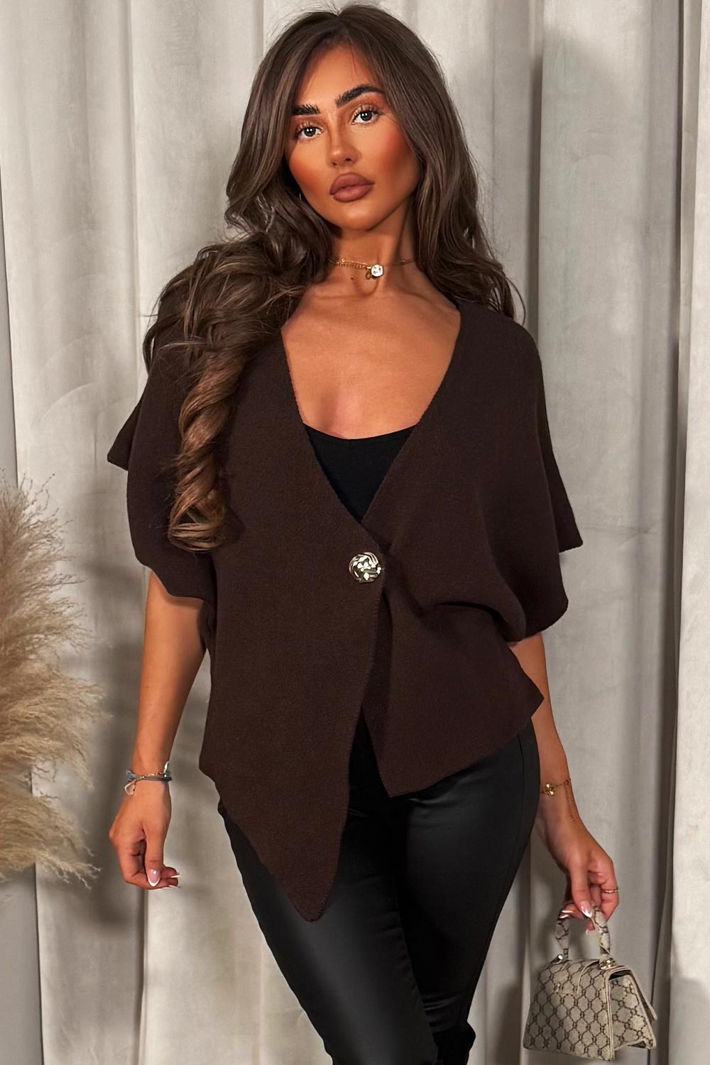 gold button cardigan cape christmas market outfit styledup