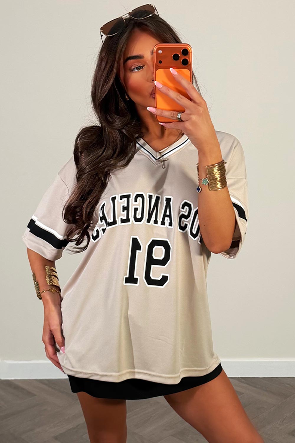 los angeles print oversized football jersey t shirt beige going out festival party outfit styledup