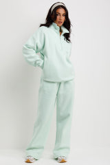 womens sweatshirt and joggers tracksuit set airport outfit