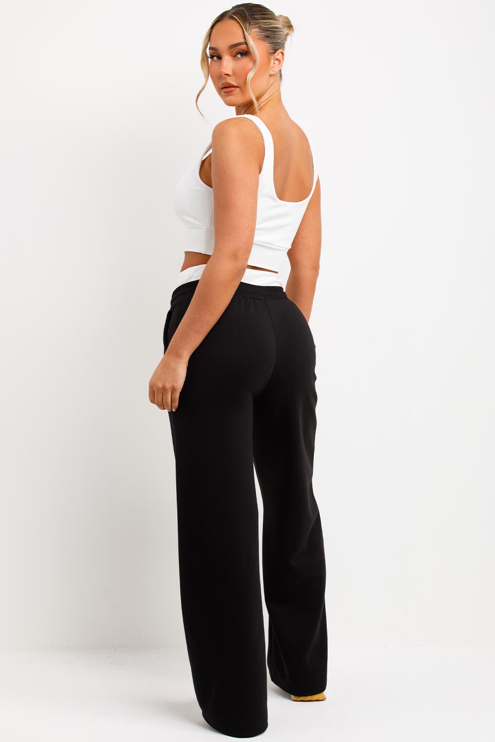 womens zara tracksuit wide leg joggers and crop top lounge set airport holiday outfit