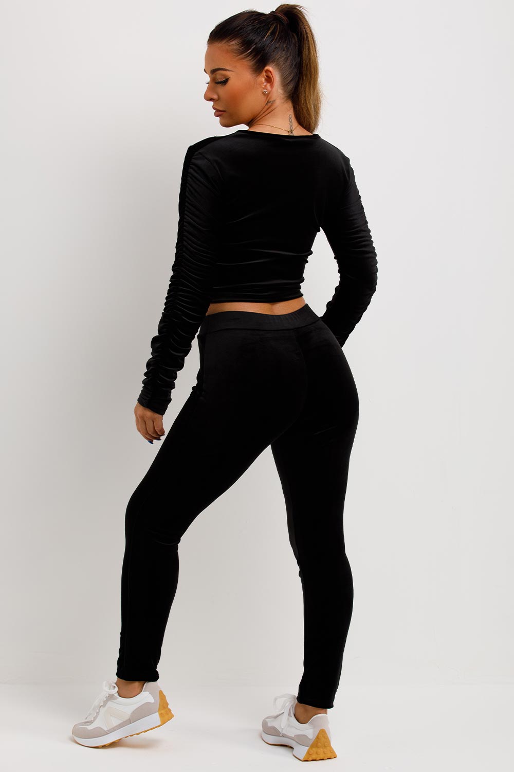 velour tracksuit with pearls and zip front