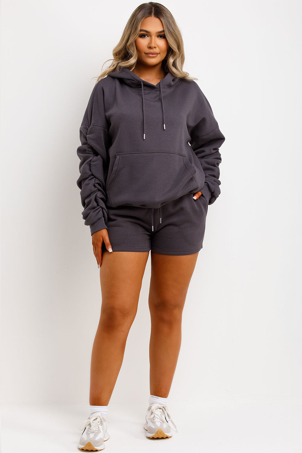 hoodie and shorts tracksuit womens airport outfit