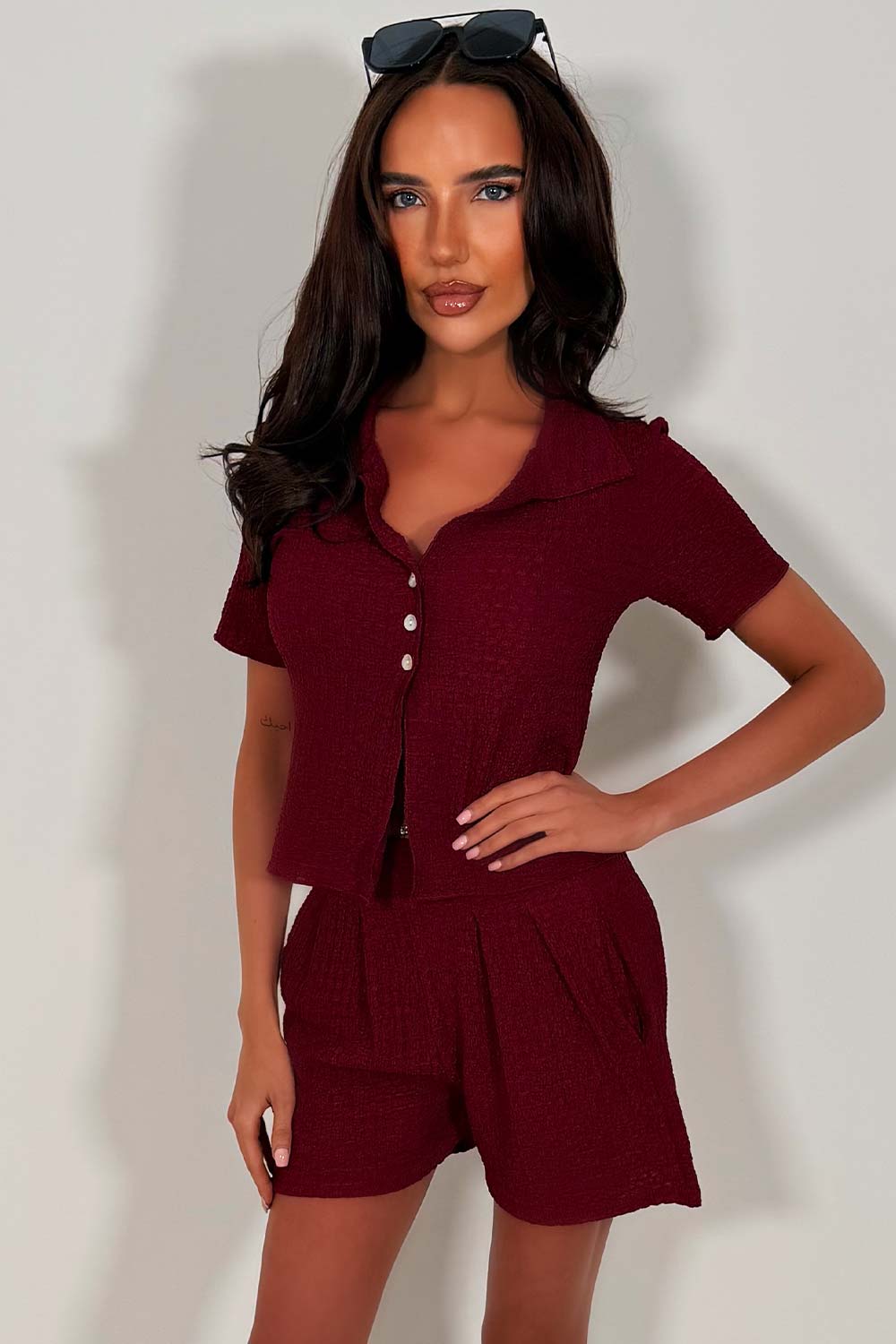 womens summer holiday travel outfit styledup uk
