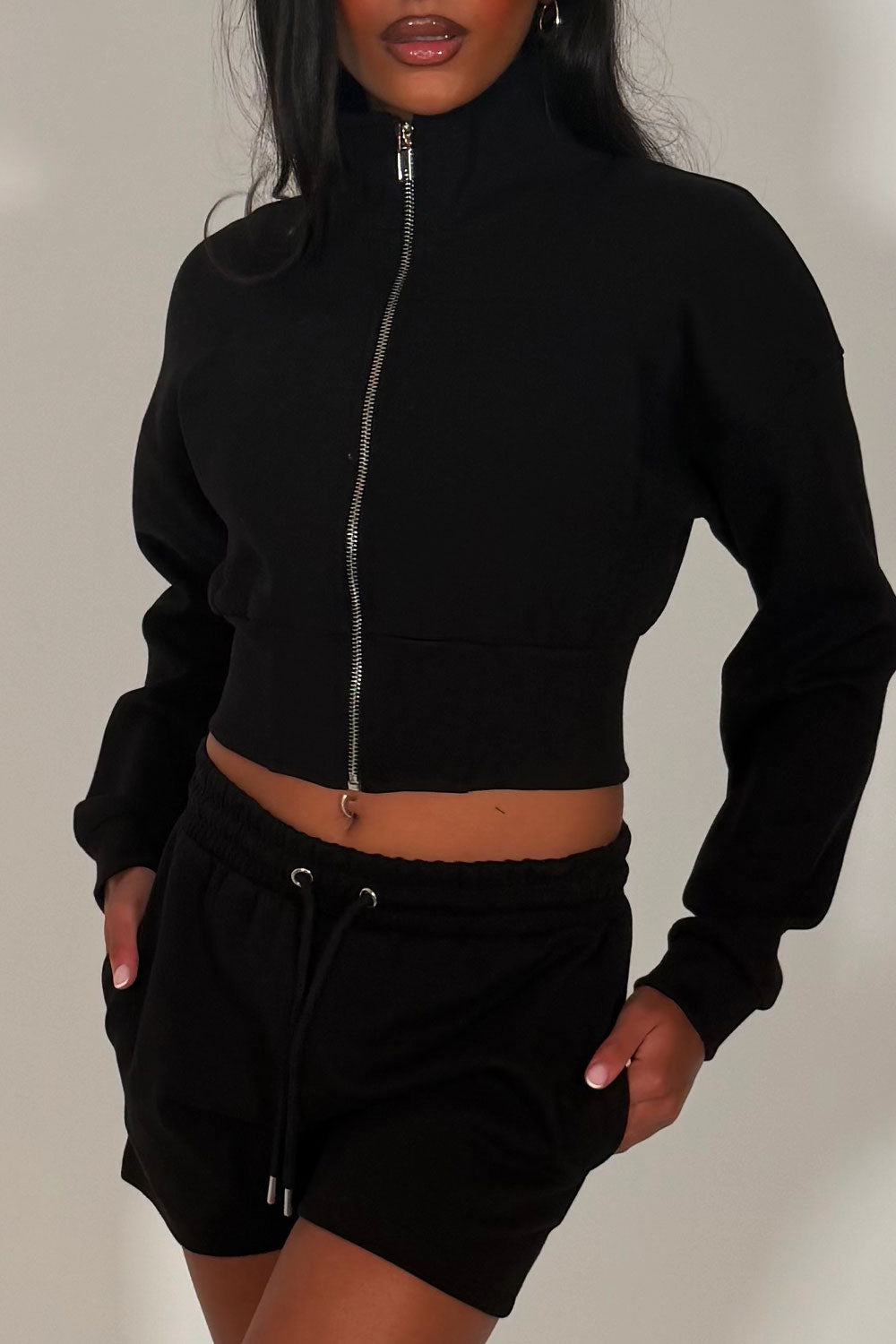 summer holiday travel airport outfits uk styledup