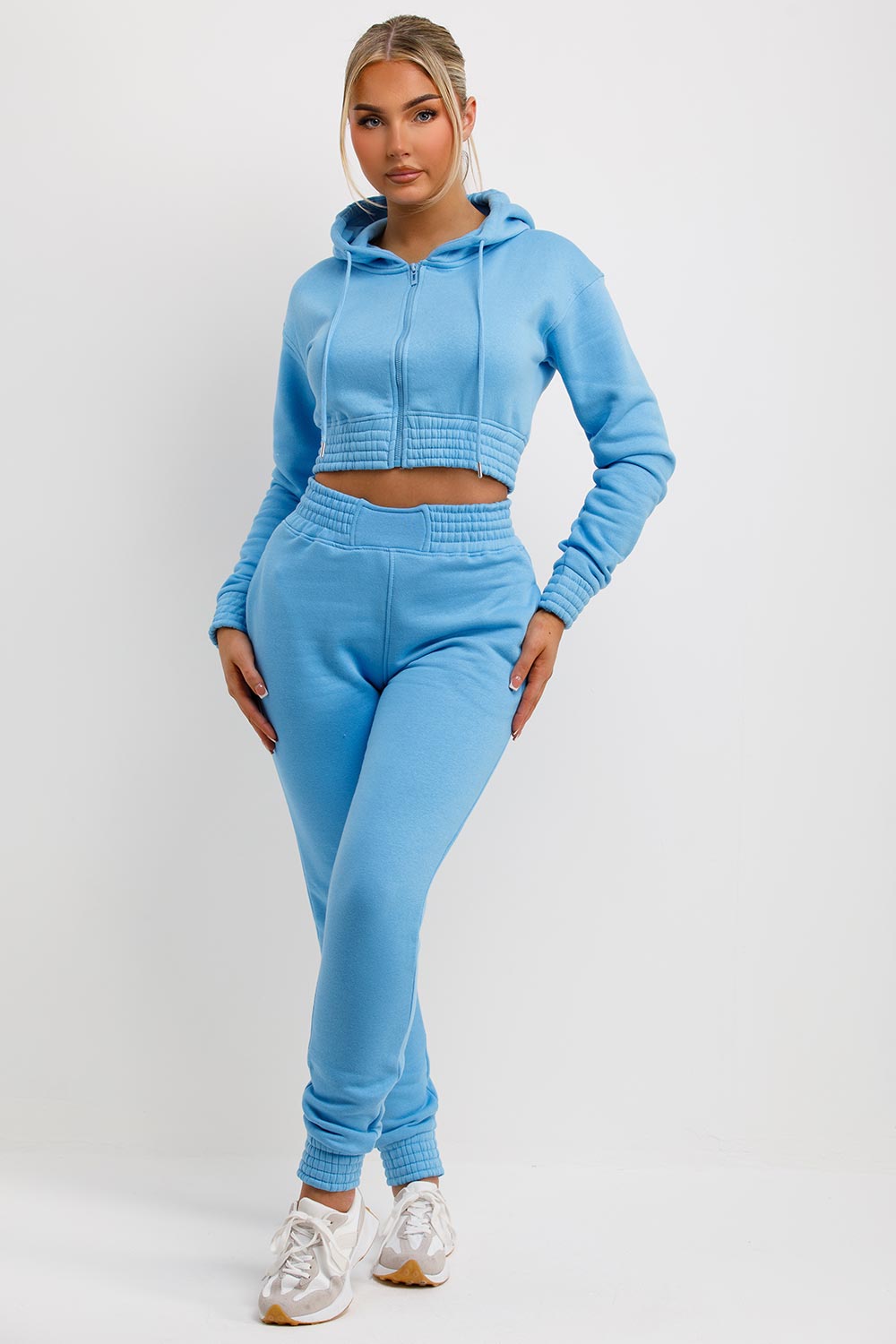 zip front crop hoodie and joggers set