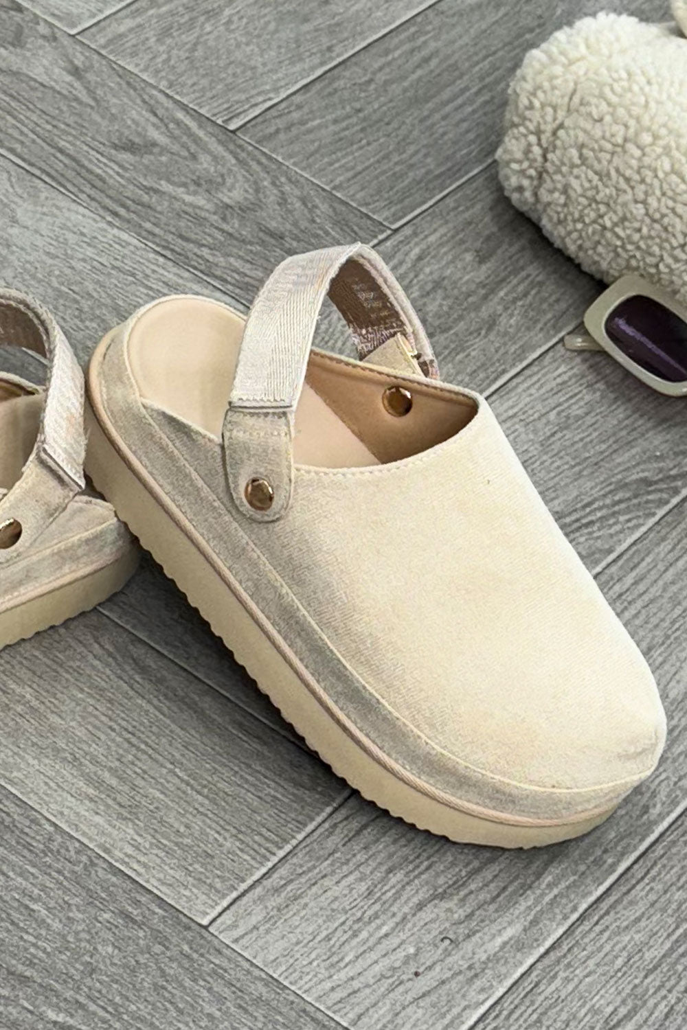 womens UGG Goldenstar mule cloggs platform slippers