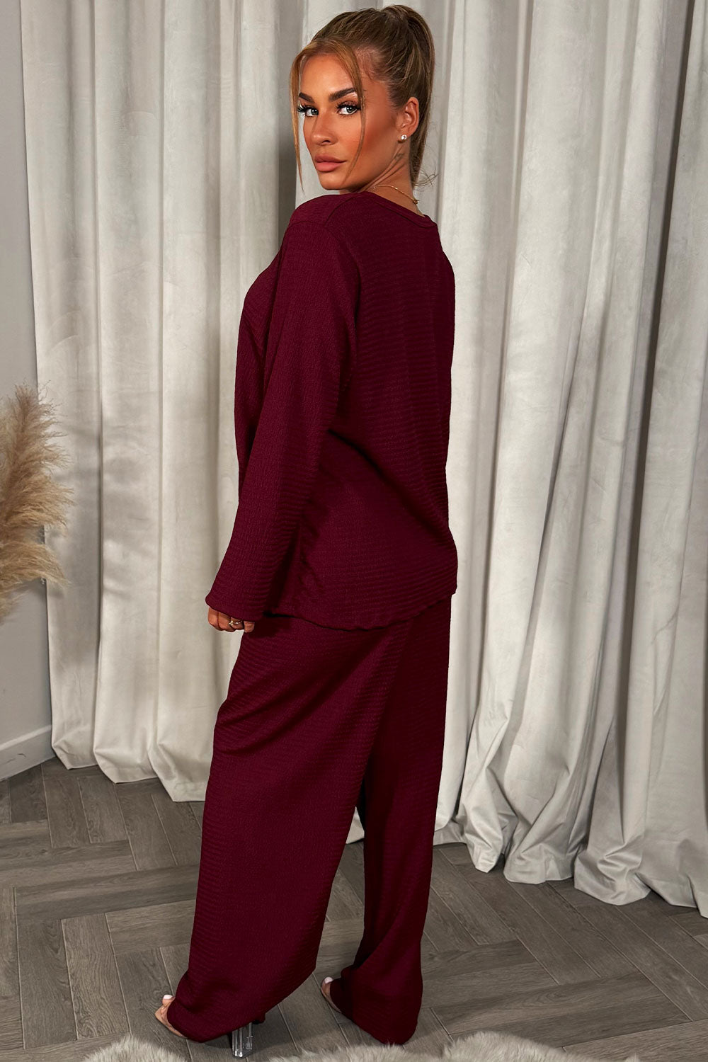 womens christmas party outfit