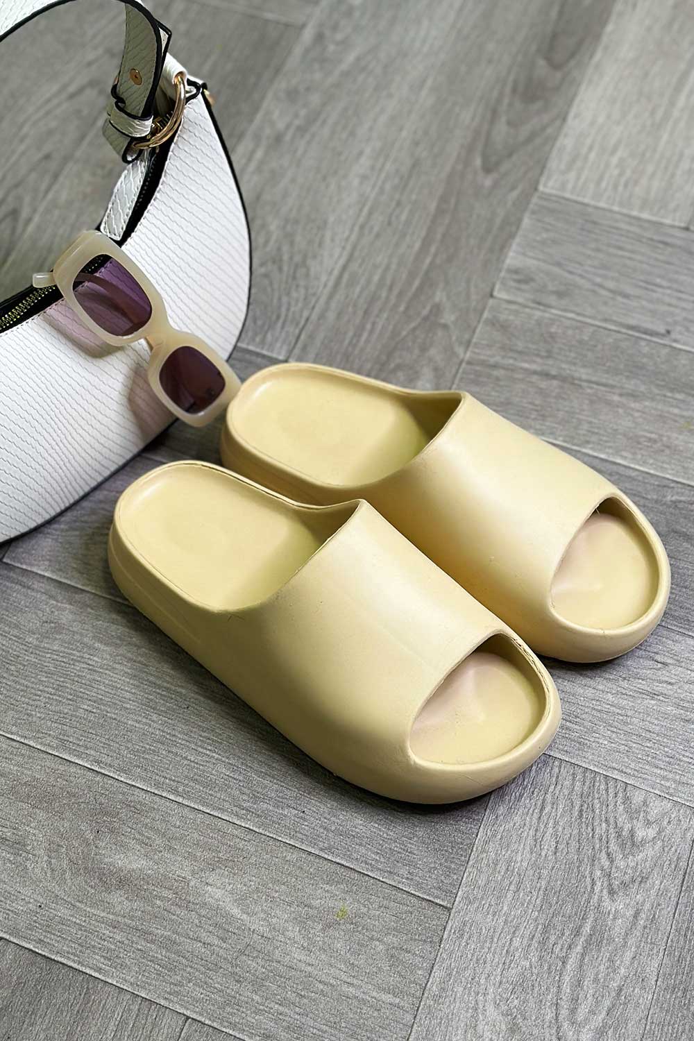 womens yeezy sliders