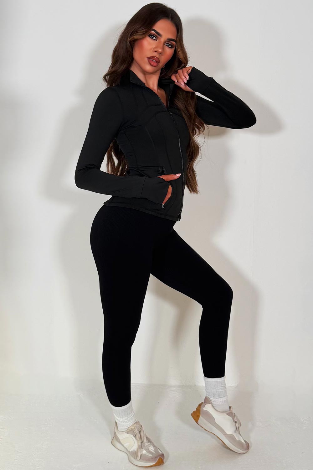 black long sleeve lulumenon sports jacket