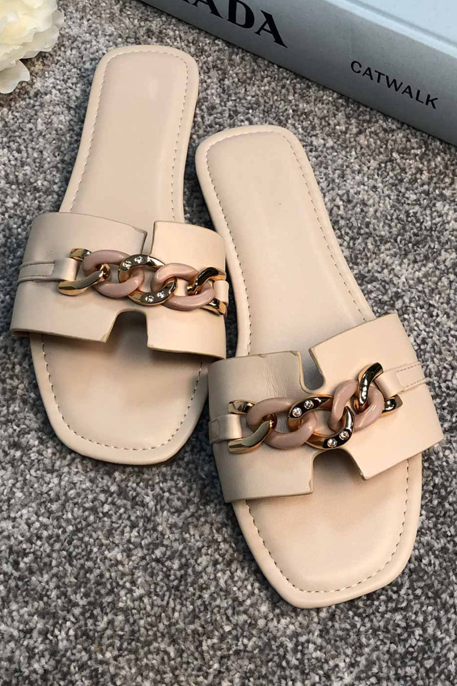 womens flat sliders with gold chain