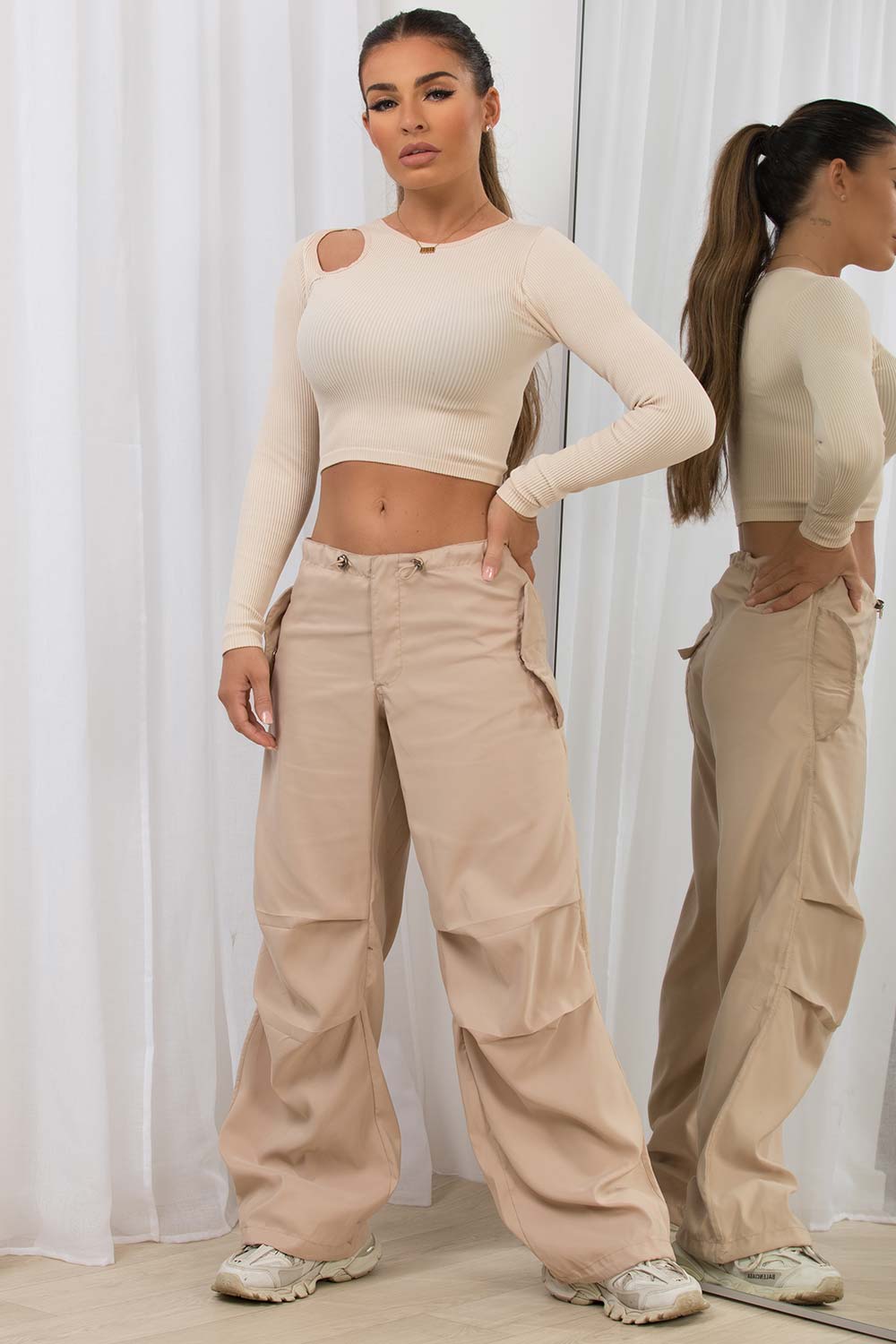 cut out detail long sleeve ribbed crop top