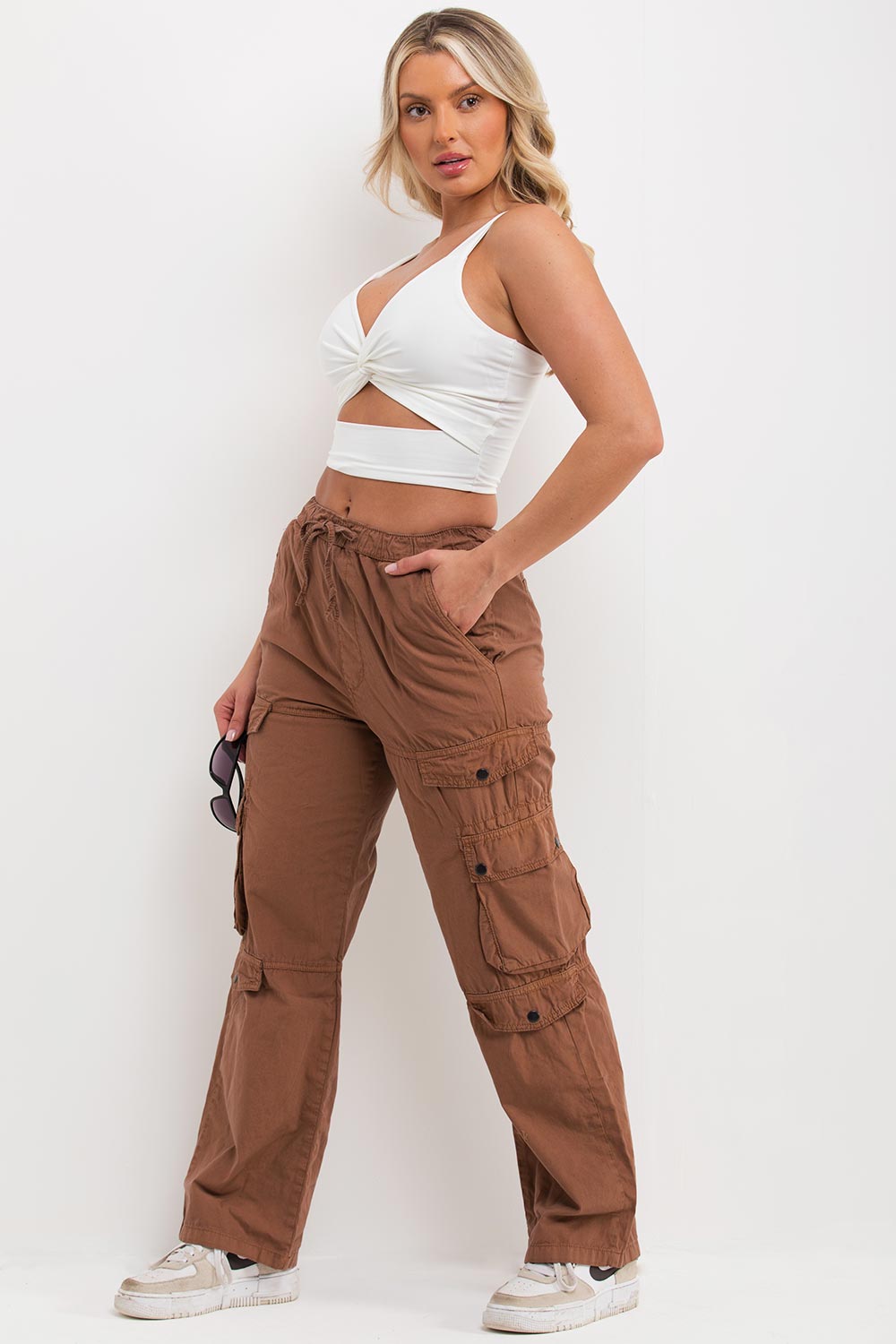 cargo trousers with side pockets