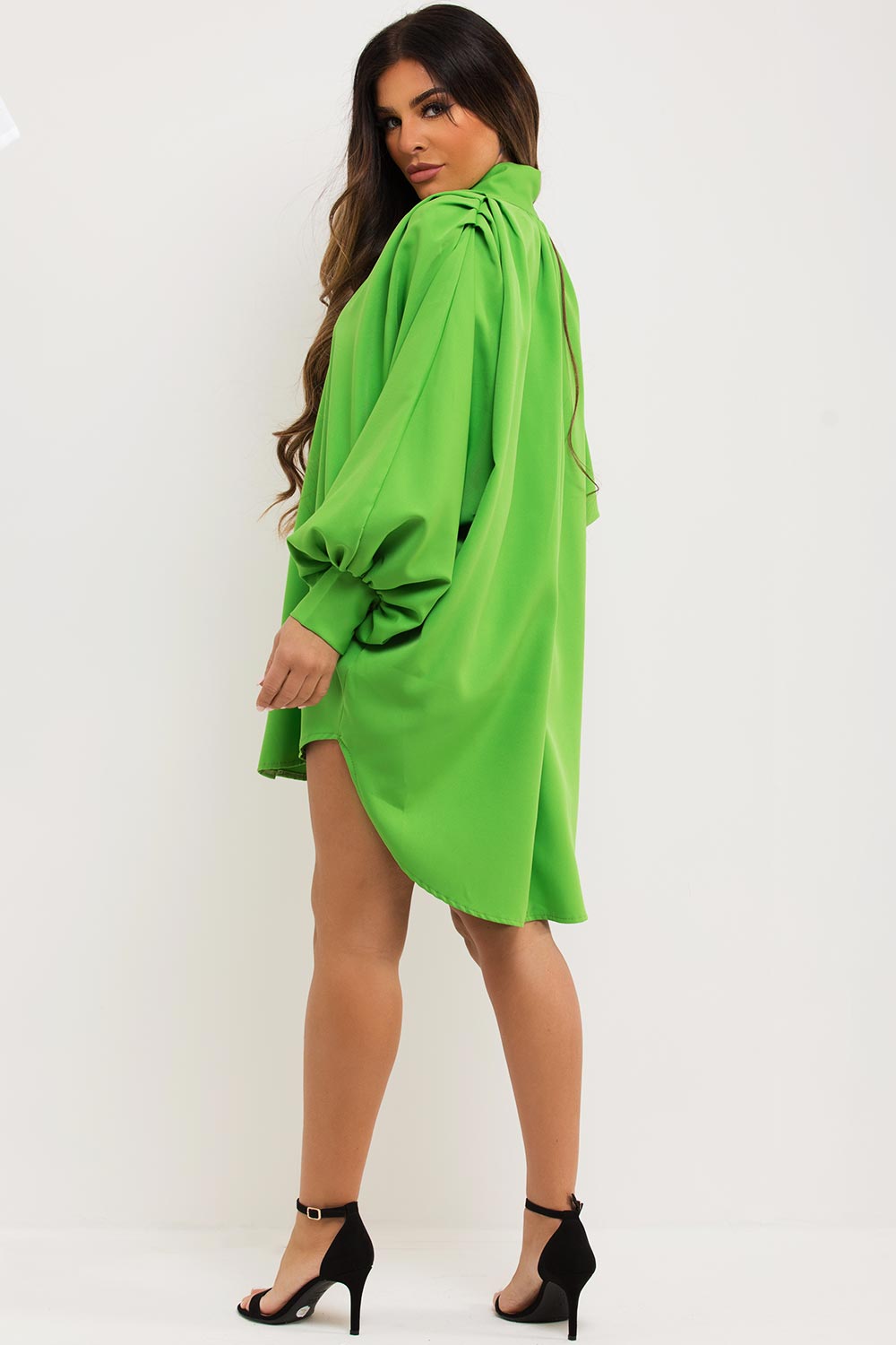 oversized shirt dress races outfit