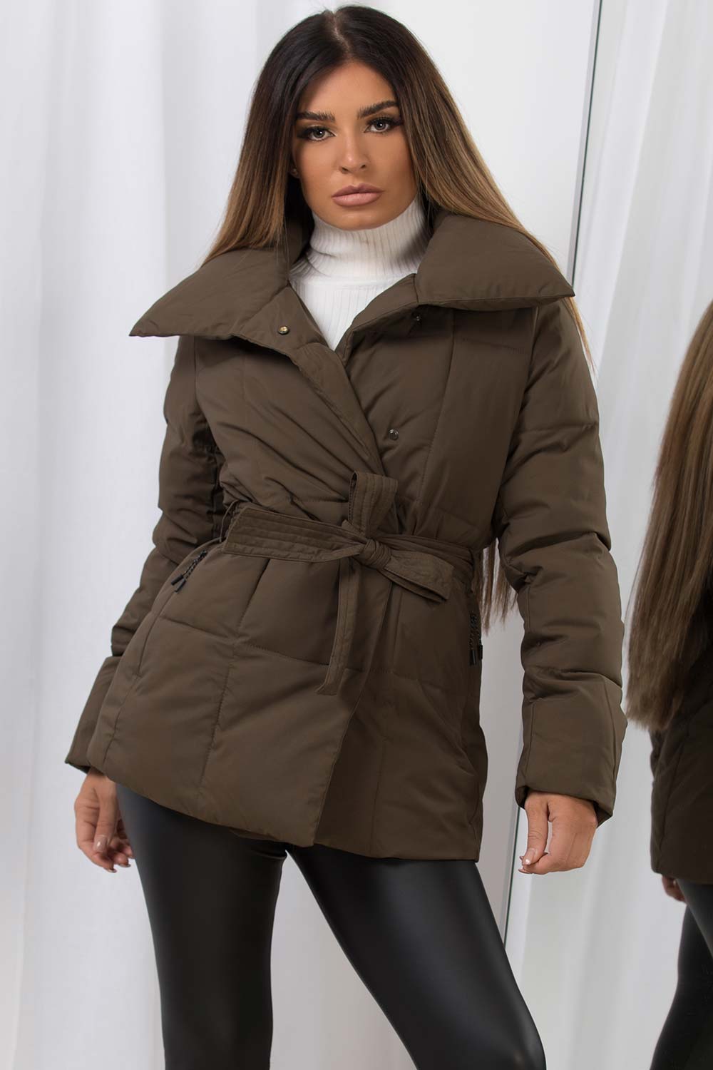 short duvet jacket with belt