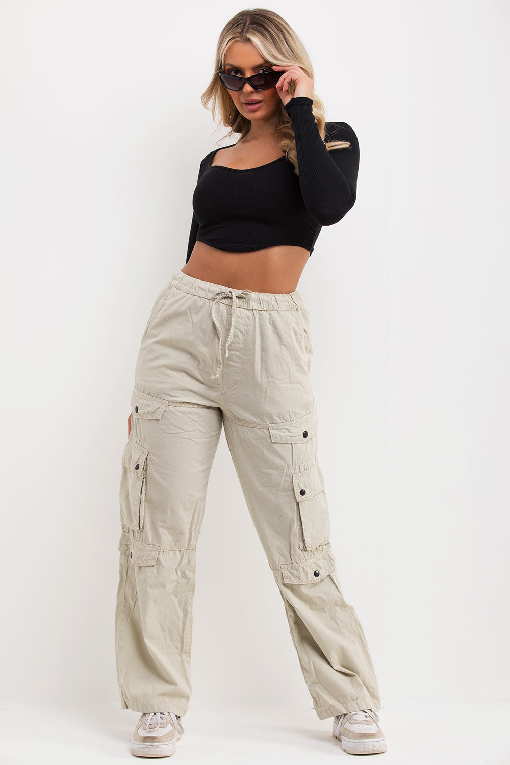 structured contour dipped hem crop top