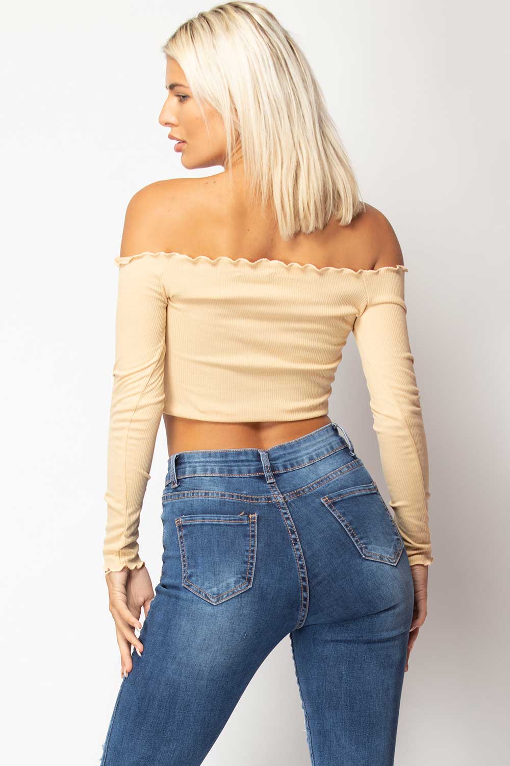 off shoulder long sleeve crop top