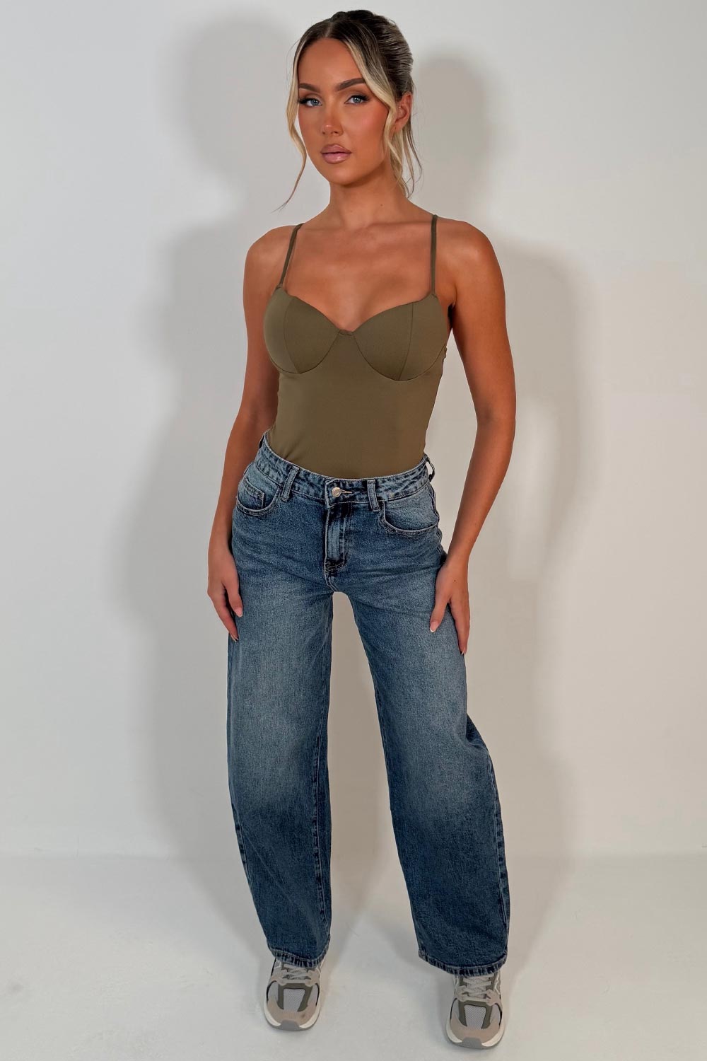 zara womens barrel leg ballon jeans styledup uk