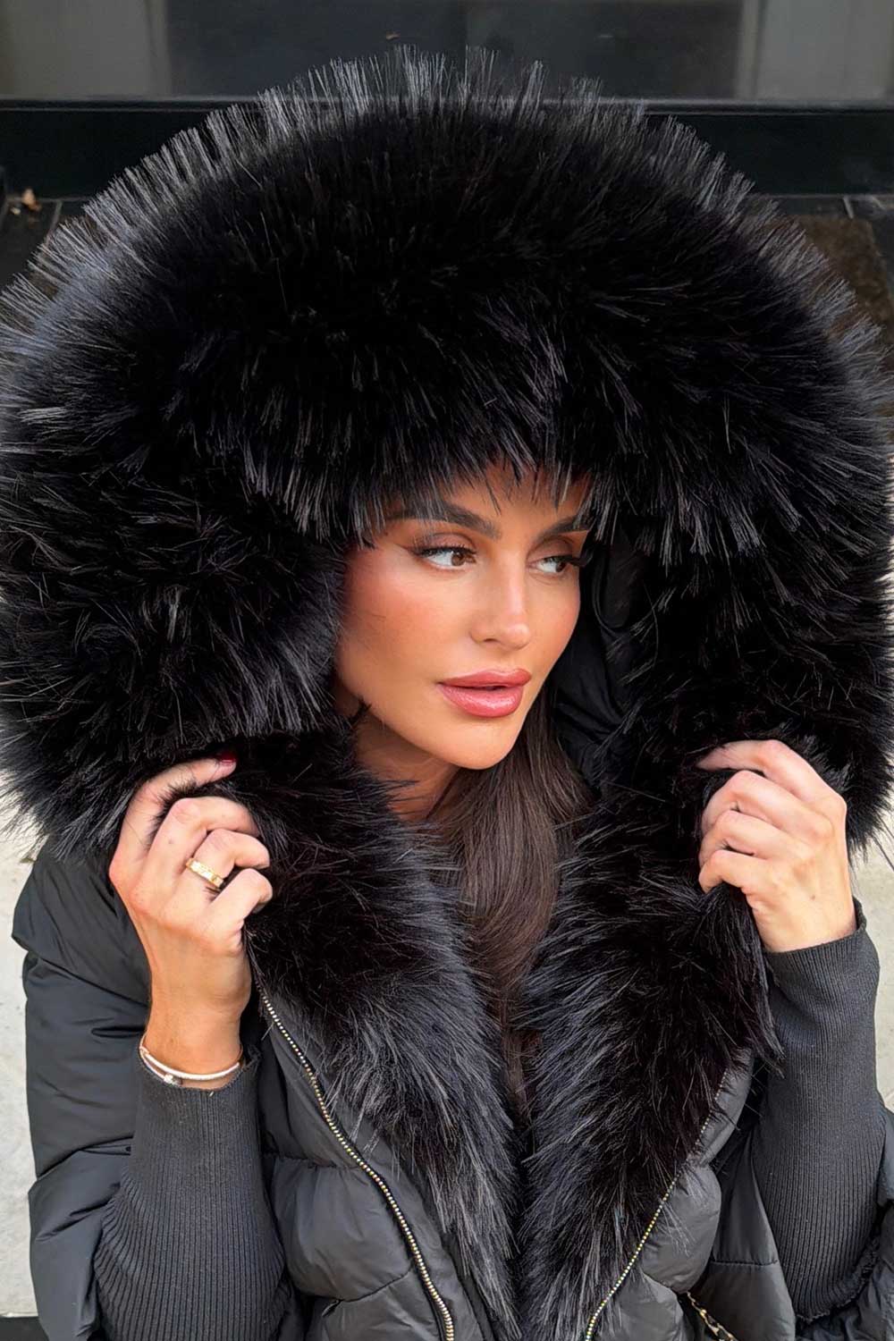 faux fur hood winter puffer jacket with fur trim really warm cosy and trending