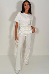 womens summer holiday travel airport outfit styledup uk