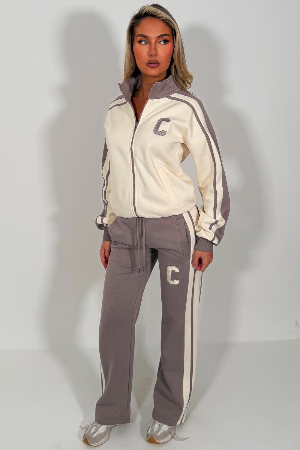 zara womens loungewear airport outfit uk