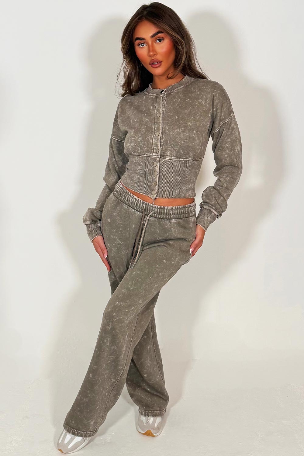 womens button up compress waist crop tracksuit acid wash dove grey styledup airport outfit travelling clothes styledup 
