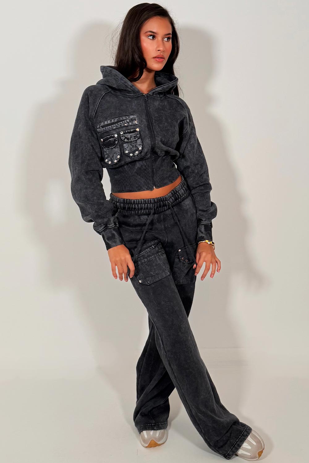 womens crop zip up hoodie and wide leg joggers tracksuit lounge set airport outfit styledup 