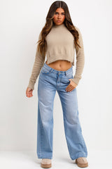 crop fluffy jumper with round neck and long sleeves