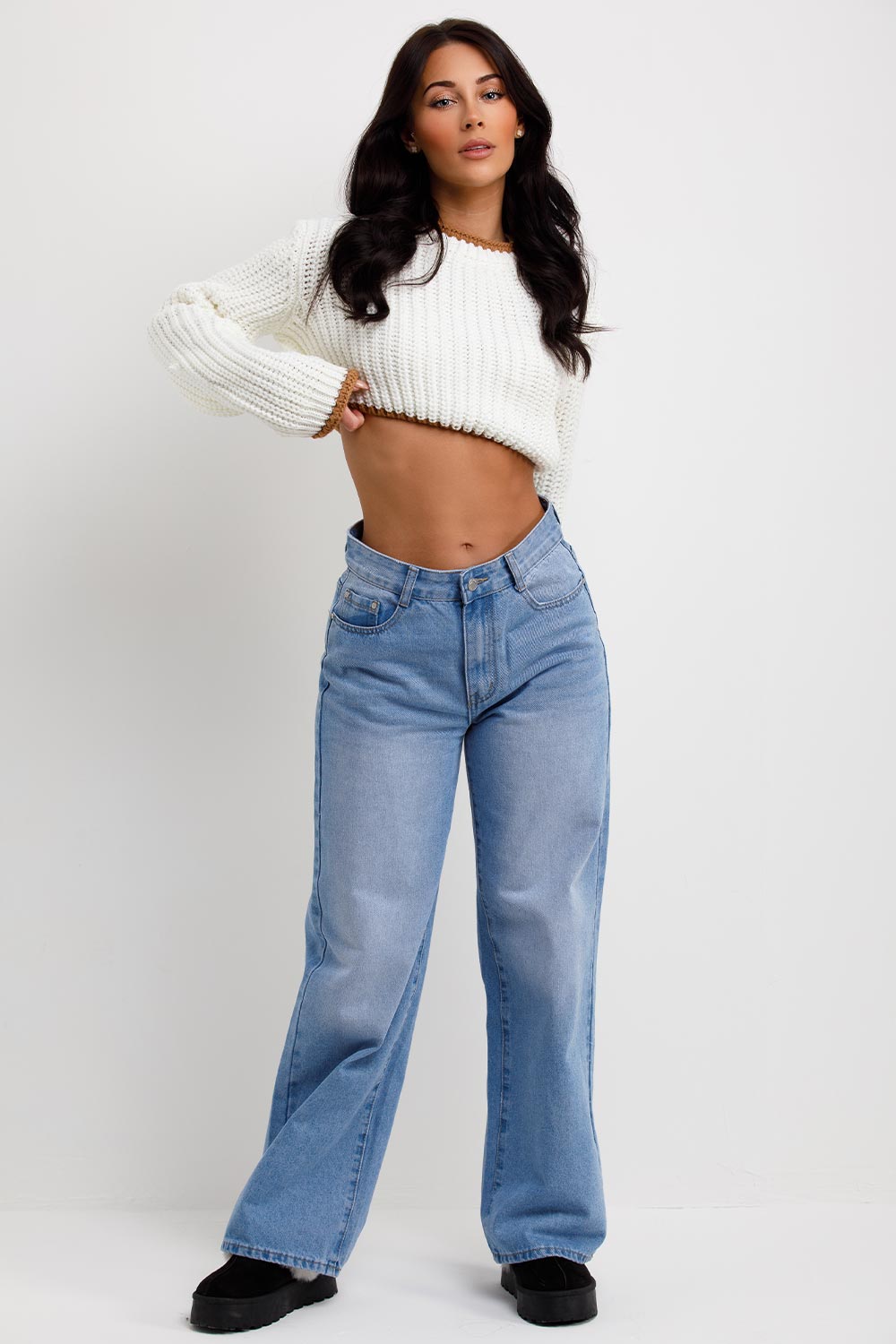 knitted cropped jumper top with long sleeves and contrast edges