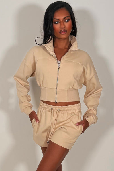 womens summer holiday outfit styledup