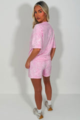 womens summer holiday airport outfit styledup uk