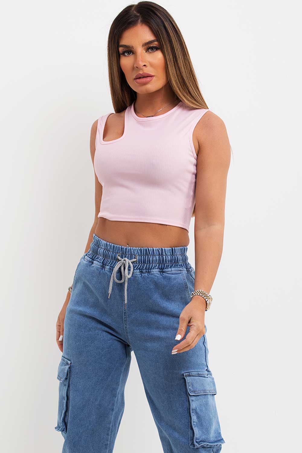 crop top with cut out shoulder uk