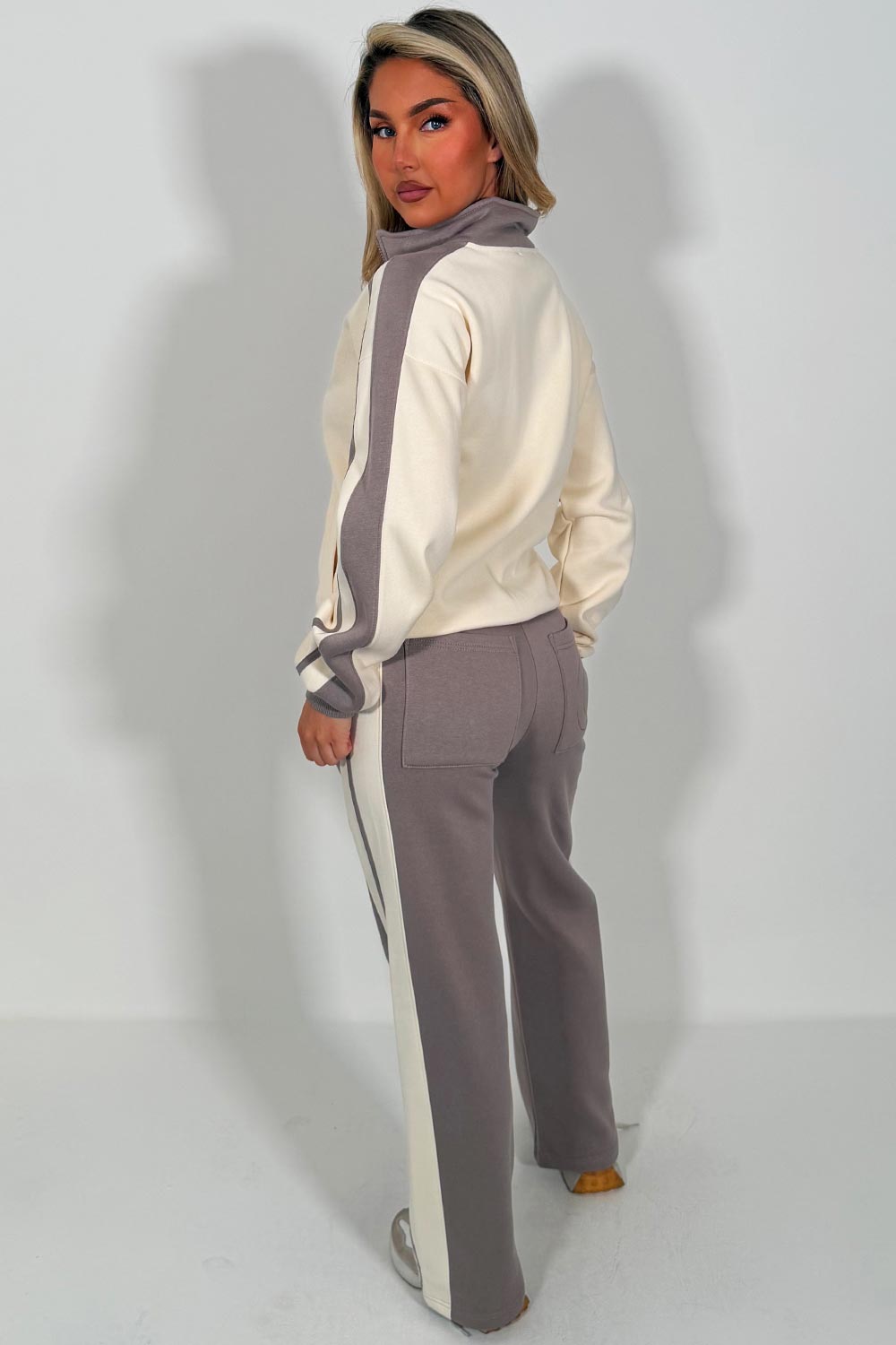 womens zip up sweatshirt and wide leg joggers lounge set styledup