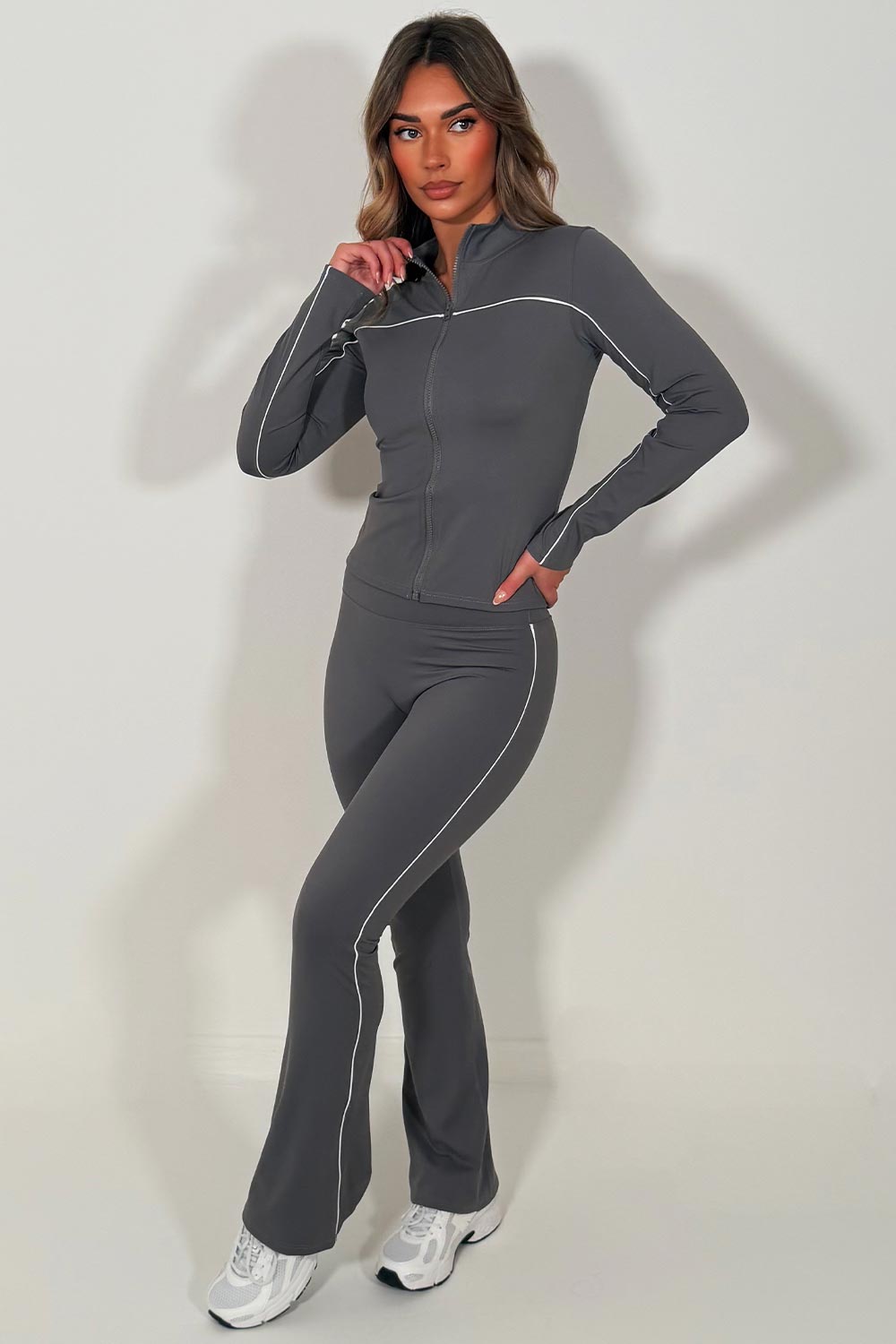 zip up sports jacket & scrunch bum skinny flare pants two piece set grey gymwear yoga outfit