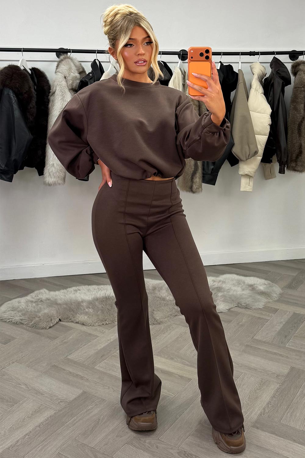 crop oversized sweatshirt and flare jogger co ord set womens loungewear streetwear everyday outfit 